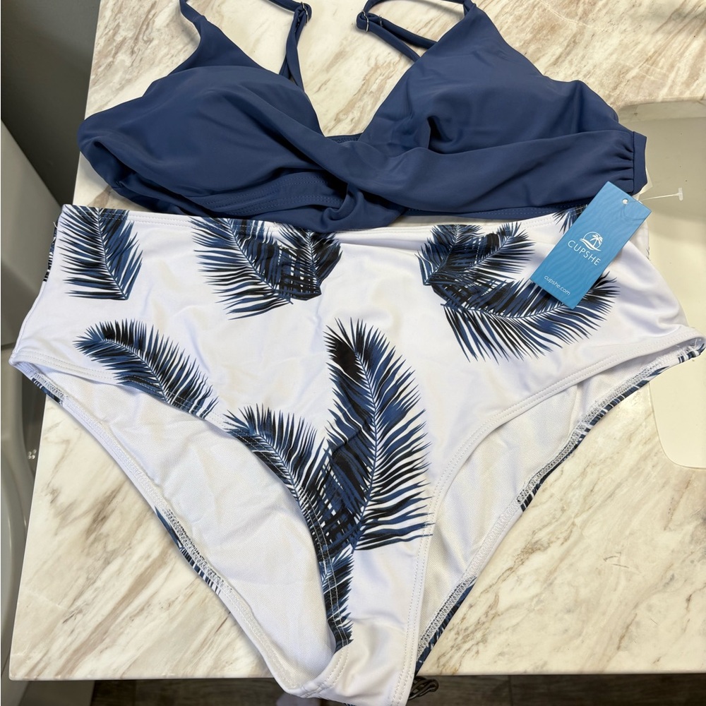 Cupshe Navy and White Leaf Print Bikini
